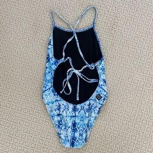 Jolyn tie back onesie 30